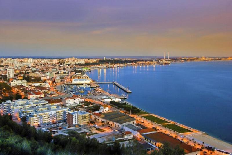 Apartamento Situado Na Zona Costeira Da Cidade Setubal Luaran gambar